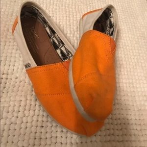 Official University of Tennessee Toms